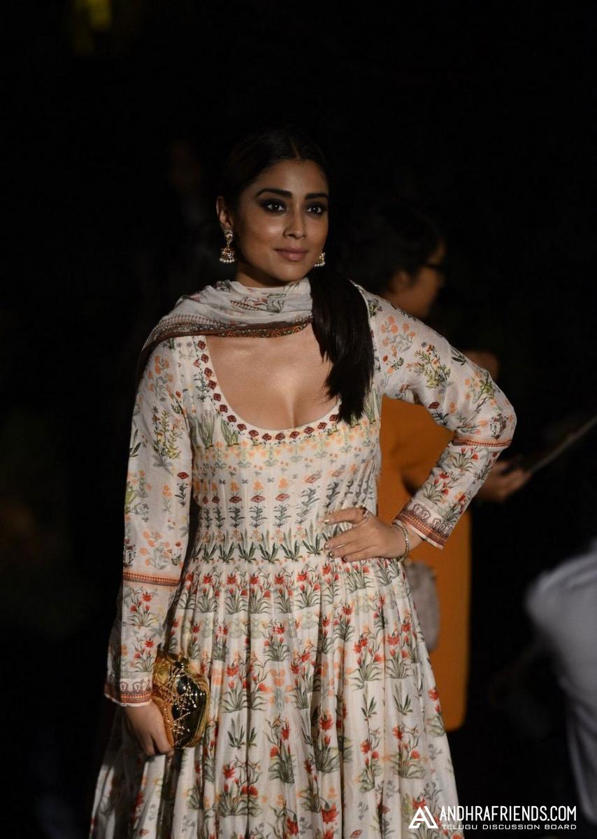 Shriya Saran at Lakme Fashion Week Photos