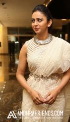 rakul-preet-singh-new-pics-1902170911-001.jpg