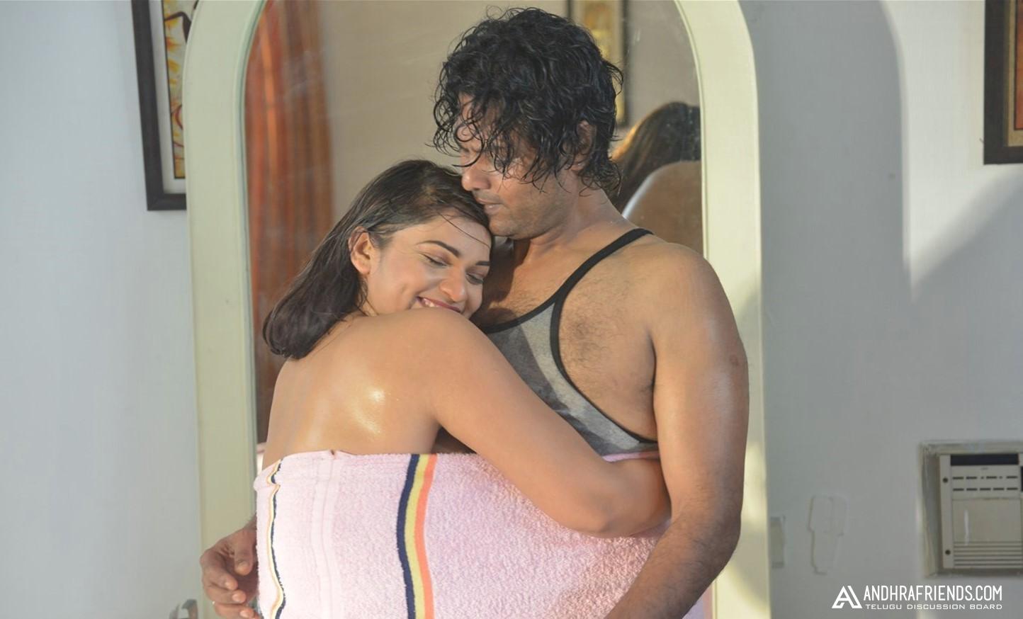 Jeyikkira Kuthira Movie Hot Romance Photos