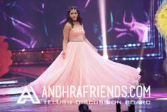 Zee Tv Apsara Awards (2).jpg