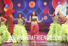 Zee Tv Apsara Awards (4).jpg