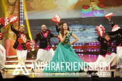 Zee Tv Apsara Awards (6).jpg