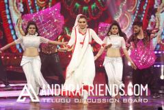 Zee Tv Apsara Awards (56).jpg