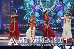 Zee Tv Apsara Awards (59).jpg