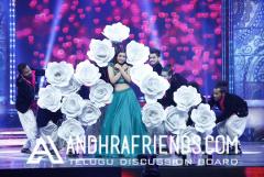 Zee Tv Apsara Awards (62).jpg