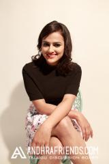 Shraddha Srinath Pics (7).jpg