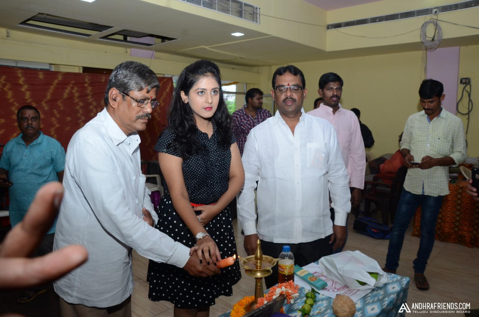 Actress Sapna Prakash Launches- Pochampally IKAT Art Mela @ Kakinada