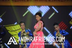 SIIMA Awards 2017 Pics (8).jpg