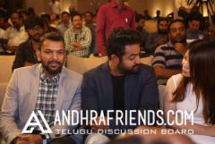 6R3B2500_1600x1067 - Copy.JPG