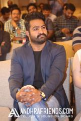 6R3B2565_1600x1067 - Copy.JPG