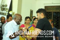 Nandamuri Kalyanram Birthday Celebrations on 'MLA' Sets