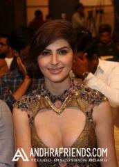 Naaz-Norouzi-Hot-Deep-Cleavage-Photos-At-SIIMA-Short-Film-Awards-2017-7.jpg