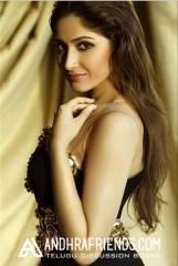 Sayyeshaa-Saigal-Upcoming-Movies-2017-2018.jpg