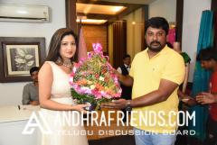 DSC_6643 - Copy_2200x1469.JPG