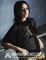 yami-gautam-Femina.jpg