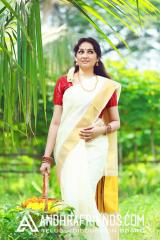 Actress Aavaana Wishing You All Happy Onam Photos (3).JPG