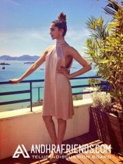 deepika-padukone-Hot-4.jpg