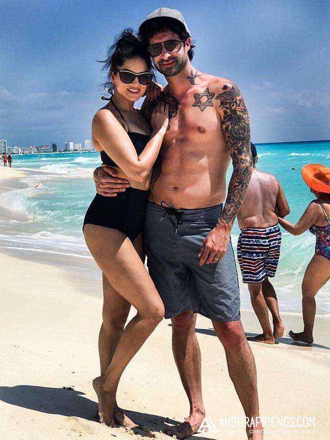 Sunny Leone Romance with Husband Stills