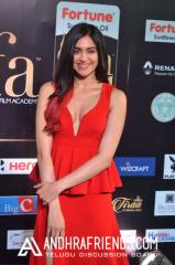 adah-sharma-iifa-awards-2017-11.jpg