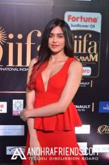 adah-sharma-iifa-awards-2017-15.jpg