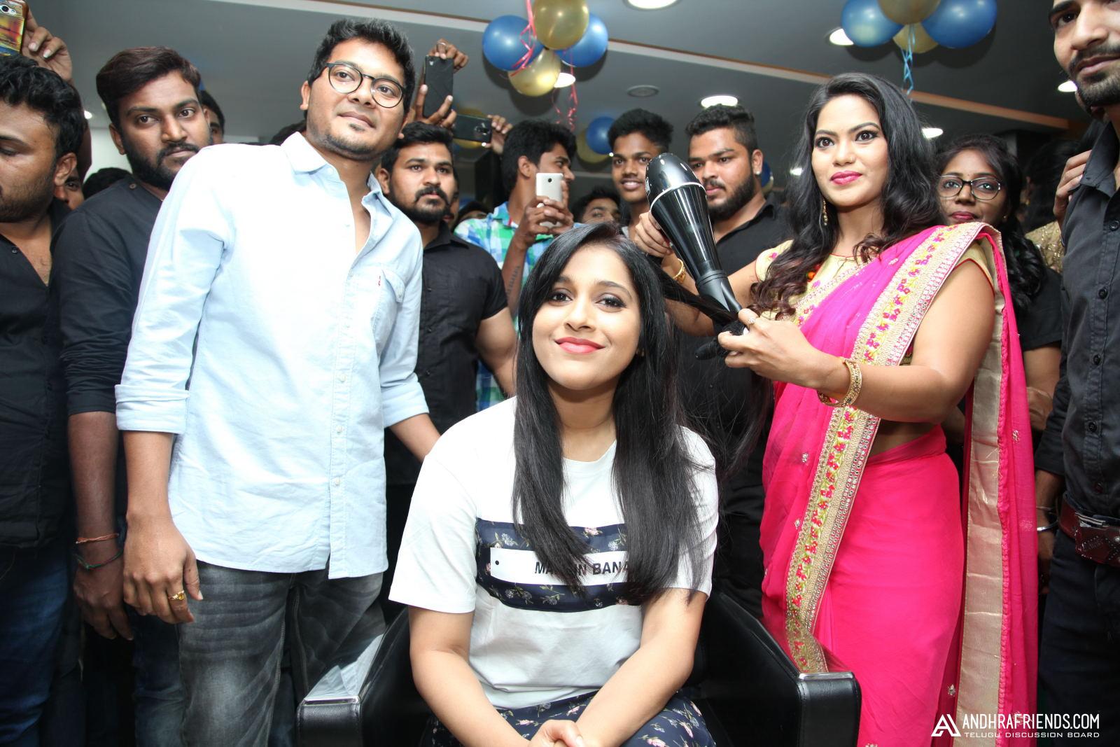 Rashmi Gautam Launches BE YOU Luxury Salon and Dental Studio