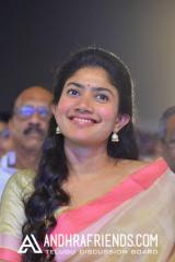 Actress-Sai-Pallavi-Latest-2017-Photo-Stills12.jpg