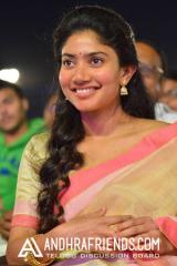 Actress-Sai-Pallavi-Latest-2017-Photo-Stills14.jpg