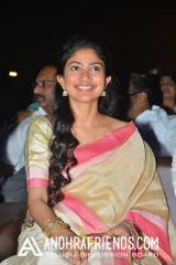 Actress-Sai-Pallavi-Latest-2017-Photo-Stills17.jpg