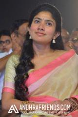 Actress-Sai-Pallavi-Latest-2017-Photo-Stills19.jpg
