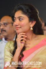 Actress-Sai-Pallavi-Latest-2017-Photo-Stills20.jpg