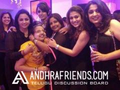 New-Year-s-Special--See-How-Our-Tamil-Celebs-Party-Unseen-Photos13.jpg