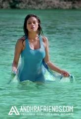 Nusrat-Jahan-Hot-Bikini-Photos-4.jpg
