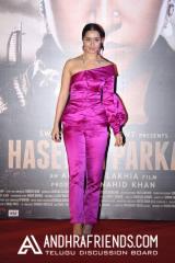 Shraddha-Kapoor-Stills-At-Haseena-Parkar-Trailer-Launch-07.jpg