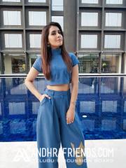 Latest Pictures of Raashi Khanna