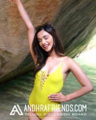 Photos--Miss-World-Manushi-Chillar-raises-the-heat-in-bikini11.jpg