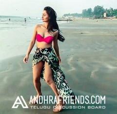 Tridha-Choudhury-in-Bikini-Hot-Swimming-Photos-at-Goa10.jpg
