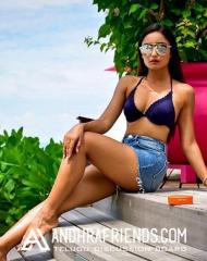 Tridha-Choudhury-in-Bikini-Hot-Swimming-Photos-at-Goa18.jpg
